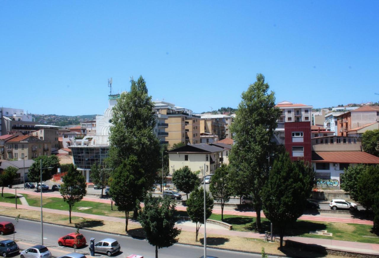 Cosenza Luxury Apartment Exterior photo