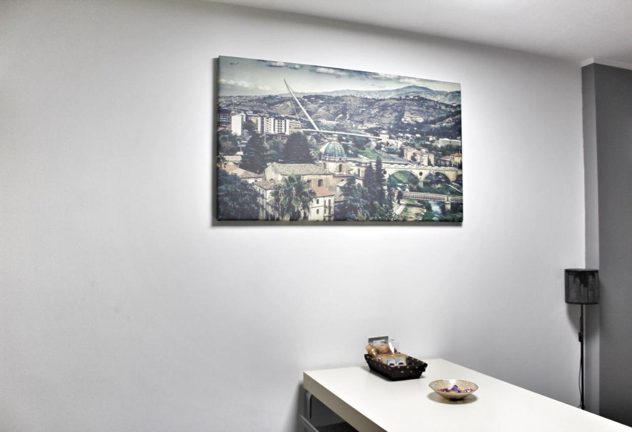Cosenza Luxury Apartment Exterior photo